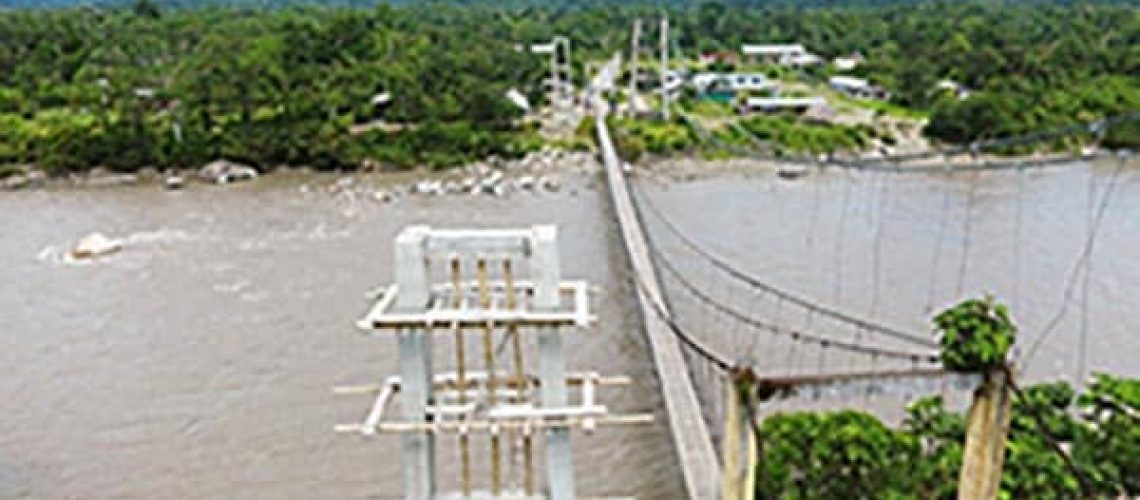 Prefectura-de-Napo-retoma-la-construccion-del-puente-en-Santa-Rosa-de-la-parroquia-Talag